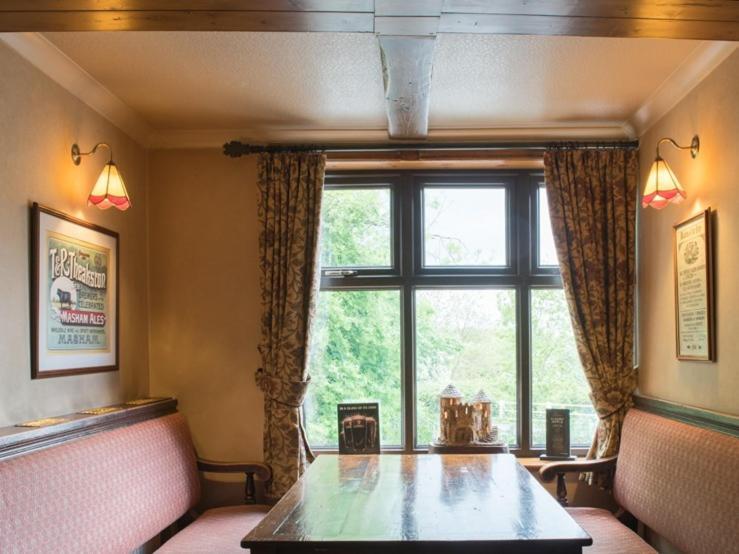 The Olde Peculiar Hotel Rugeley Ngoại thất bức ảnh